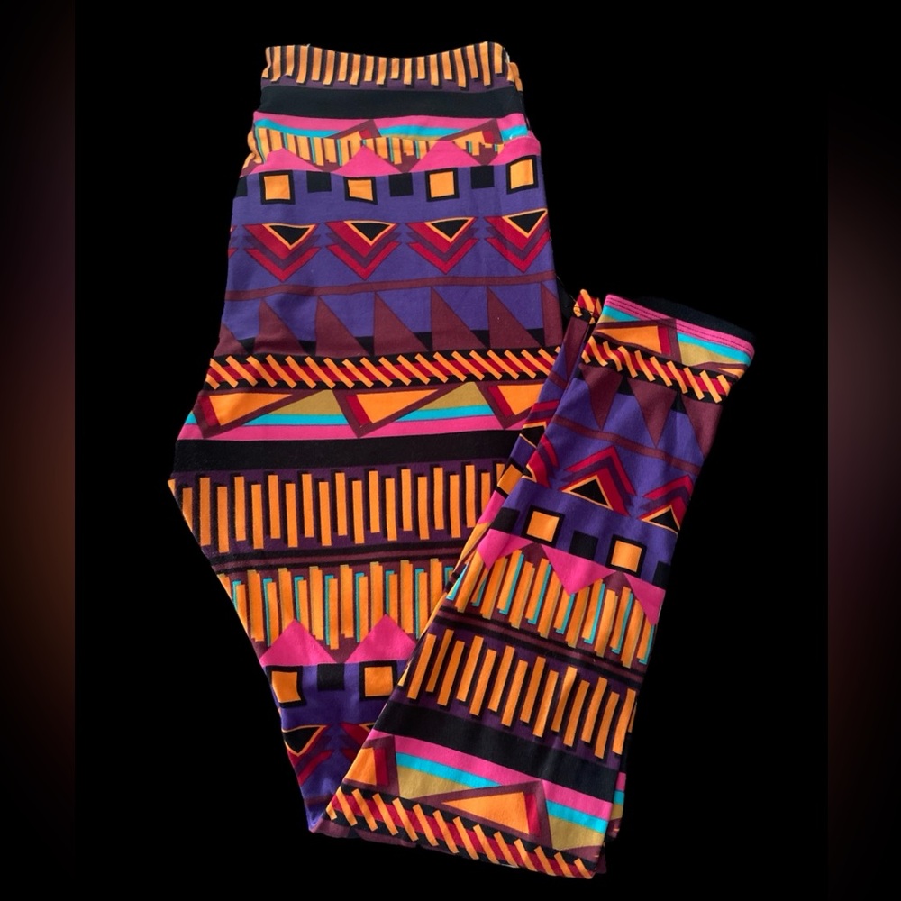 LuLaRoe leggings - size Tall & Curvy - worn once!